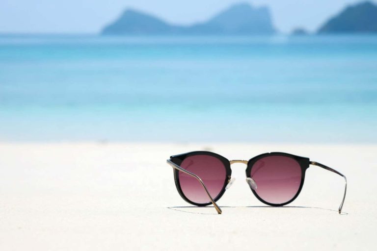 Keep Your Eyes Safe This Summer with These Tips